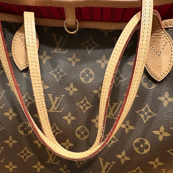 Louis Vuitton Neverfull MM in Brown Monogram - Picture 5 of 7